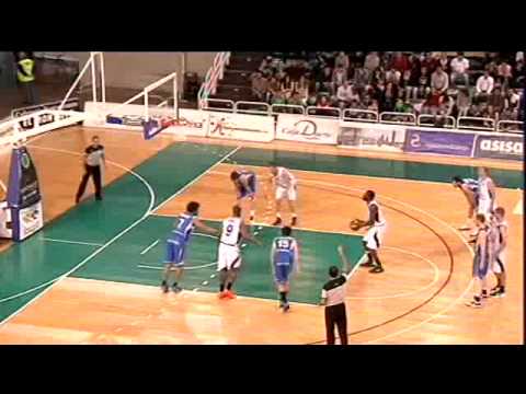 ORO CACERES PATRIMONIO DE LA HUMANIDAD,70 - B.C. RIVER ANDORRA,82 (19/05/2013 0:00:00)