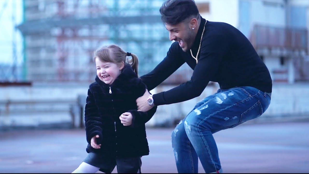 Watch Now Daniele De Martino - Tu sei importante (Ufficiale 2019) Daniele De Martino - Tu sei importante (Ufficiale 2019)