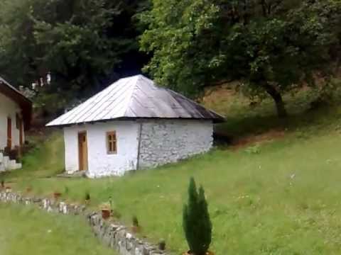 MANASTIREA  LAINICI  /  LA SCHIT