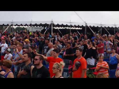 D.J. Ashba .... national anthem  rok 16