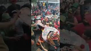 Download lagu detik detik tragedi barongan mengamuk mengejar penonton #jaranthek #baronganterbaru2023 #jaranan mp3