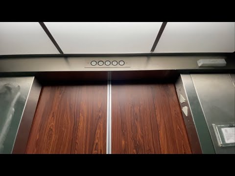 US Circle Button Hydraulic Elevator/Lift @ 17 W Wetmore Rd Tucson AZ