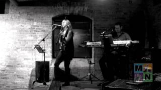 Manuel &amp; Nissa - Walking In My Sleep