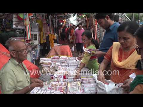 download lagu mp3 mp4 Raksha Bandhan Shopping, download lagu Raksha Bandhan Shopping gratis, unduh video klip Raksha Bandhan Shopping