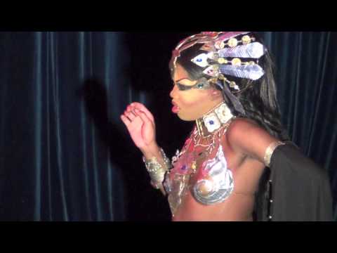 Akasha Plenty is Queen Akasha @ Showgirls!