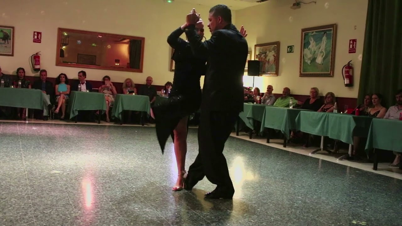 Roberto Zuccarino y Virginia Pandolfi - Rebeldía, por Caló con Iriarte