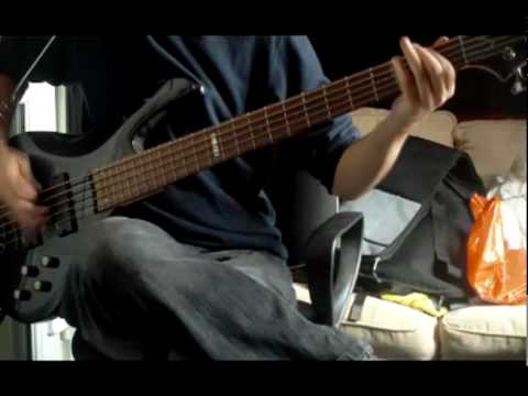 Harvey Wallbanger - Bass