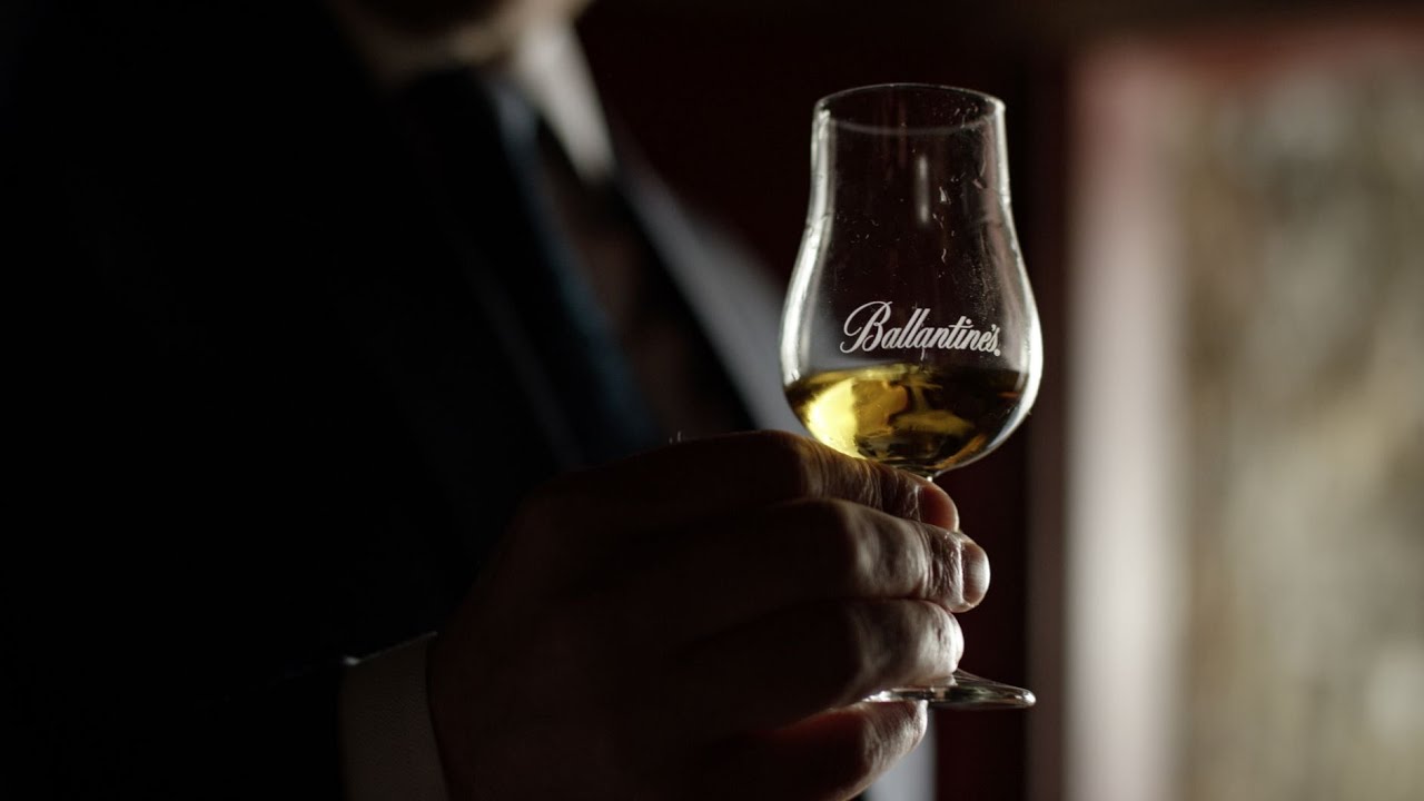 Ballantine's 21 Year Old - Aged Scotch Whisky - Ballantine's