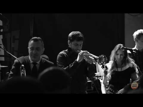 Masons Arms feat. Mr. T-Bone - "Since I Met You" LIVE Freedom Sounds Festival 22.04.2016