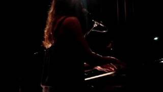 Sara Bareilles - Between the Lines (NL)