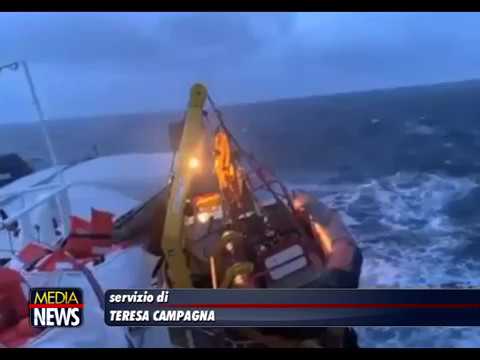 Sea Watch sequestrata nel porto di Catania: è registrata come 'pleasure yacht'