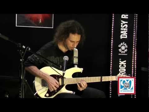 Live from NAMM 2012 - German Schauss - Applying Shred Techniques