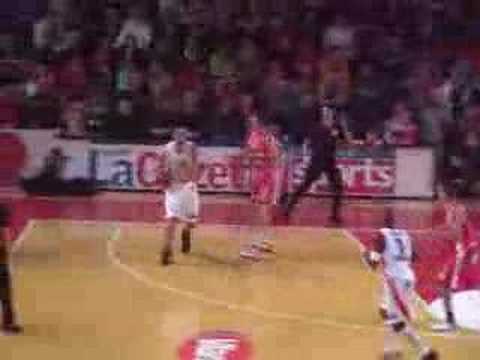 25 05-01-08 Charleroi-BCO - Elvir Ovcina for threeeeeeeeeeee