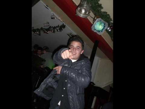 Quinc Ft. RVL - Laat Me