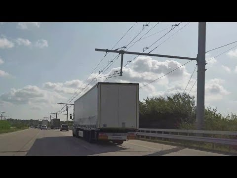 E-Autobahn Teststrecke E-Highway LKW mit Stromabnehmer A1 Lübeck - Unterwegs auf der Autobahn
