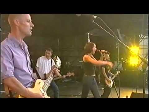 Echobelly video