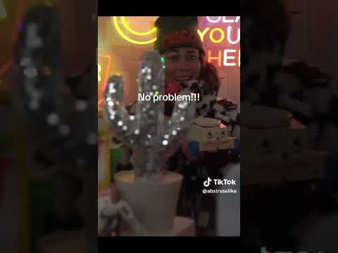 Abstruselike Activation Art