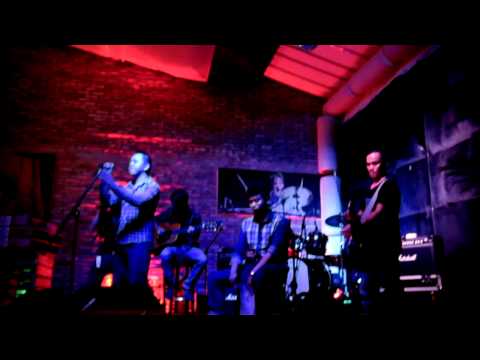 Để em rời xa (FB Boiz) - UKnow Band @ CARGO BAR 130511