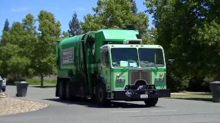 preview picture of video 'Peterbilt 320 Amrep Elliptical: County of Sacramento'