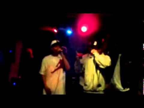SNEAKZ & YOUNG BUBBZ LIVE -BADLANDZ SHIT