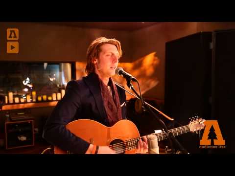 Eric Hutchinson - Happy (Pharrell Cover) - Audiotree Live