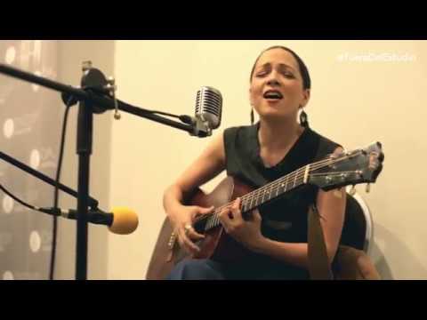 Natalia Lafourcade - Hasta la raíz | Fuera Del Estudio