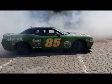 Dodge Challenger HellCat Burnout - Gumball 2016