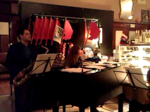 29 November 2014 Enrique Thompson and the Wladigeroff brothers playing live in Vienna