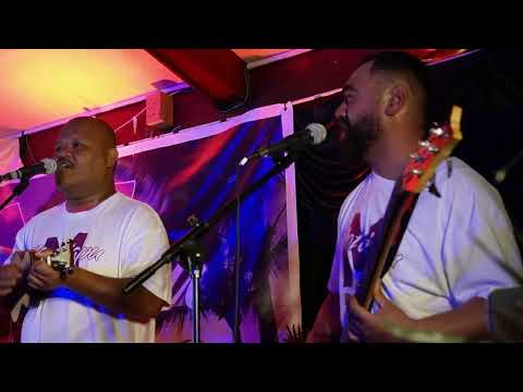 MOTUTAPU BOYZ - Te Rerue - COOK ISLANDS MUSIC (Lyrics)