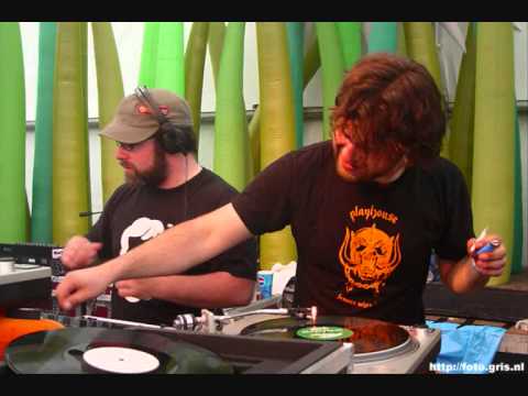 Wighnomy Brothers - Live @ La Boum Deluxe 05.03.05