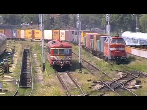Trenuri in Oradea vol.12 (Part 2) - Trains in Oradea vol.12 (Part 2)(08 06 2010).mp4