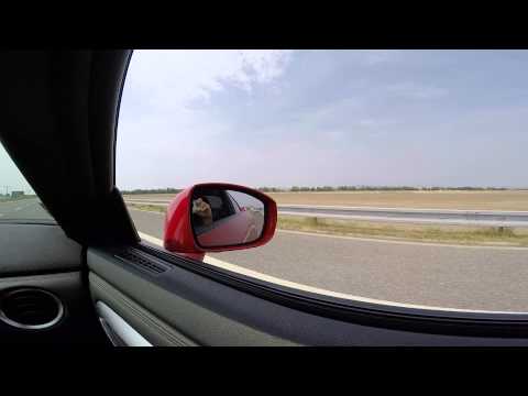 Nissan GT-R vs Ferrari California