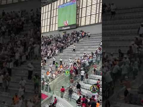 Treta Os Fanáticos Vs Galoucura arena da baixada.