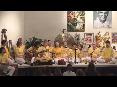 Yoga Vidya Samstagabend Satsang mit Sukadev 08.02.2020