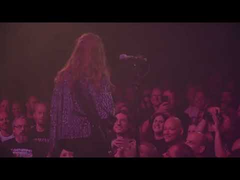 DEAR MOTHER - LIVE IN UTRECHT