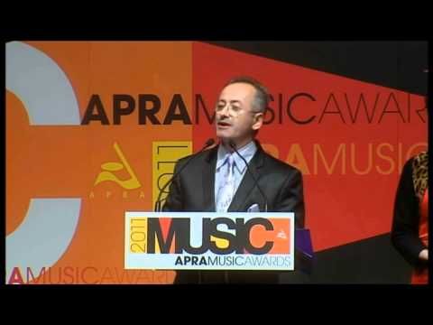 2011 APRA Music Awards - Paul Kelly accepting the Ted Albert Award