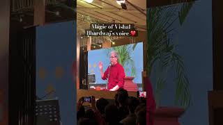 Vishal Bhardwaj’s voice ❤️ #jashnerekhta #vishalbharadwaj #liveperformance #hindisong