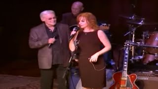 Reba McEntire & George Jones - I Was Country When Country Wasn't Cool [ Live | 2009 ]