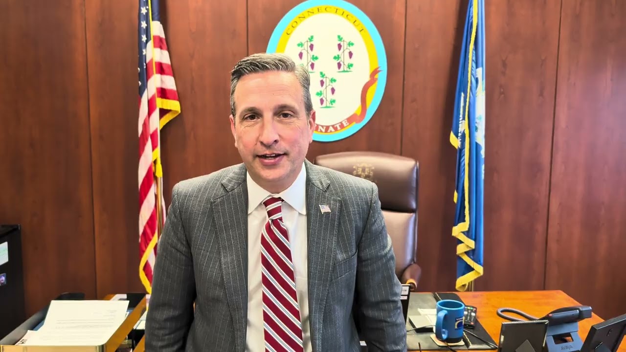 El Honorable Bob Duff, Líder de la Mayoría del Senado