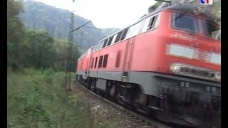 preview picture of video 'BR 218 Doppeltraktion, BR185, ICE, IC, IR, RE, Fahrbetrieb Geislinger Steige, 20.09.2009.'