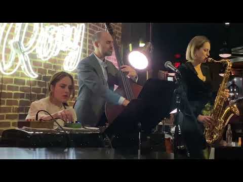 Rachel Eckroth -'Knives Out' - Radiohead @ the Roxy on Vintage Vibe Piano Fender Rhodes