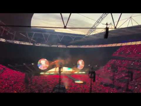Coldplay - Paradise (Snippet) (Live at Wembley Stadium - 13/08/22)