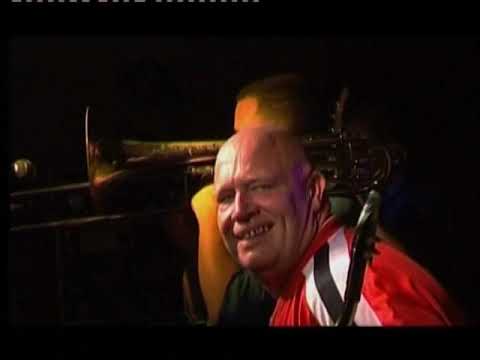 Bad Manners-  El Pussycat  - ( Live The Fat Surfer, Grays Essex, 18th June 2004)