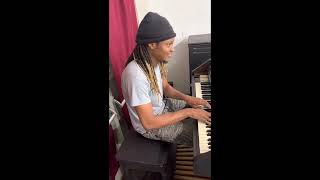 Video thumbnail for Hammond CV, Leslie122A before and after repair🎹🛠️💪🏾 by Undra Edwards Jr