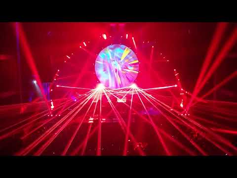 Brit Floyd live "One of These Days"