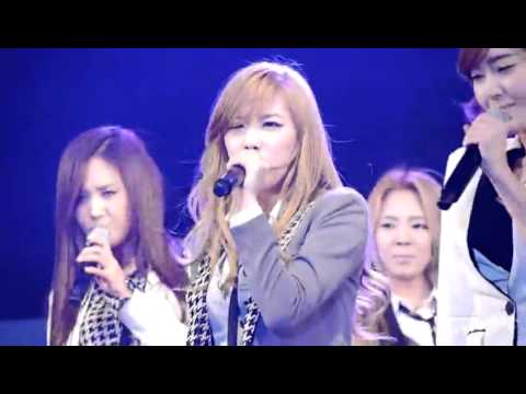 [Fancam]111122Taeyeon-The Boys #Brighten Lighten Concert