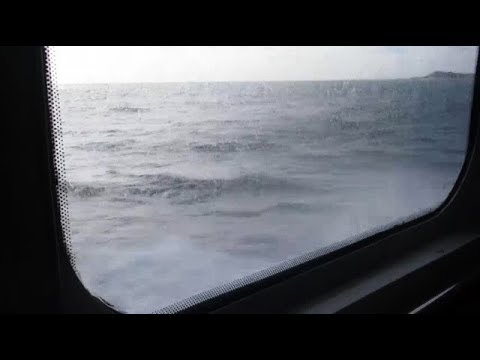 Wellenbrecher im Wattenmeer - Adler Express