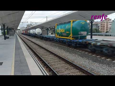 Renfe Mercancías | 253 con un Teco Granollers-Portbou en Girona