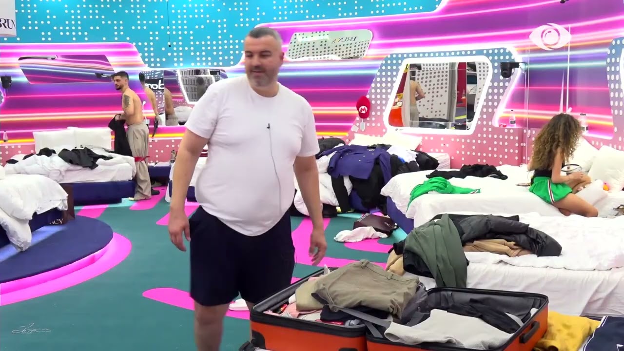 Jeni njerëz të pafytyrë/ Mal i drejtohet Rogertit