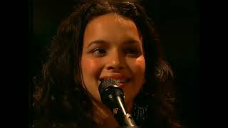 Norah Jones - &quot;Comes Love/Something Is Calling You&quot; (House of Blues/N.O.)